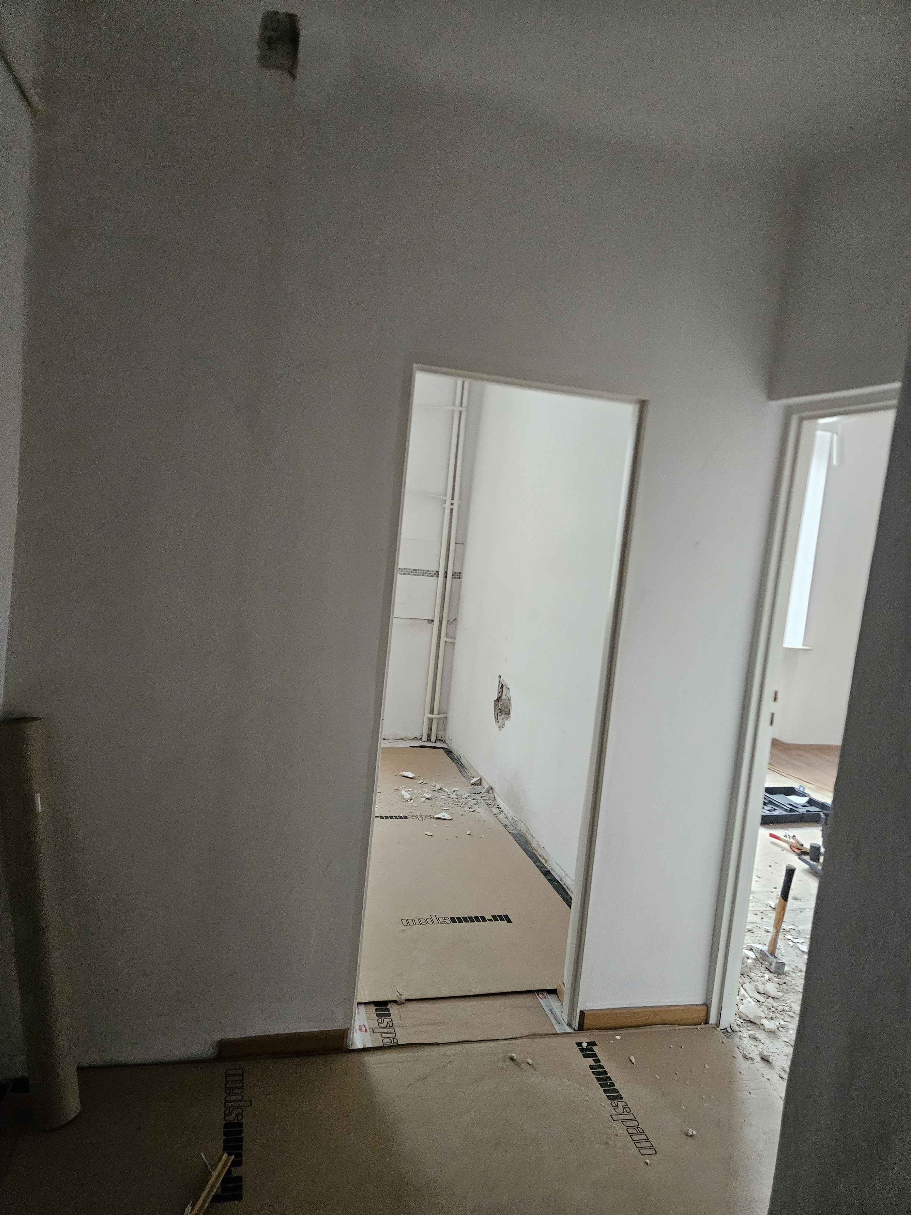 Pomieszczenie gospodarcze przed