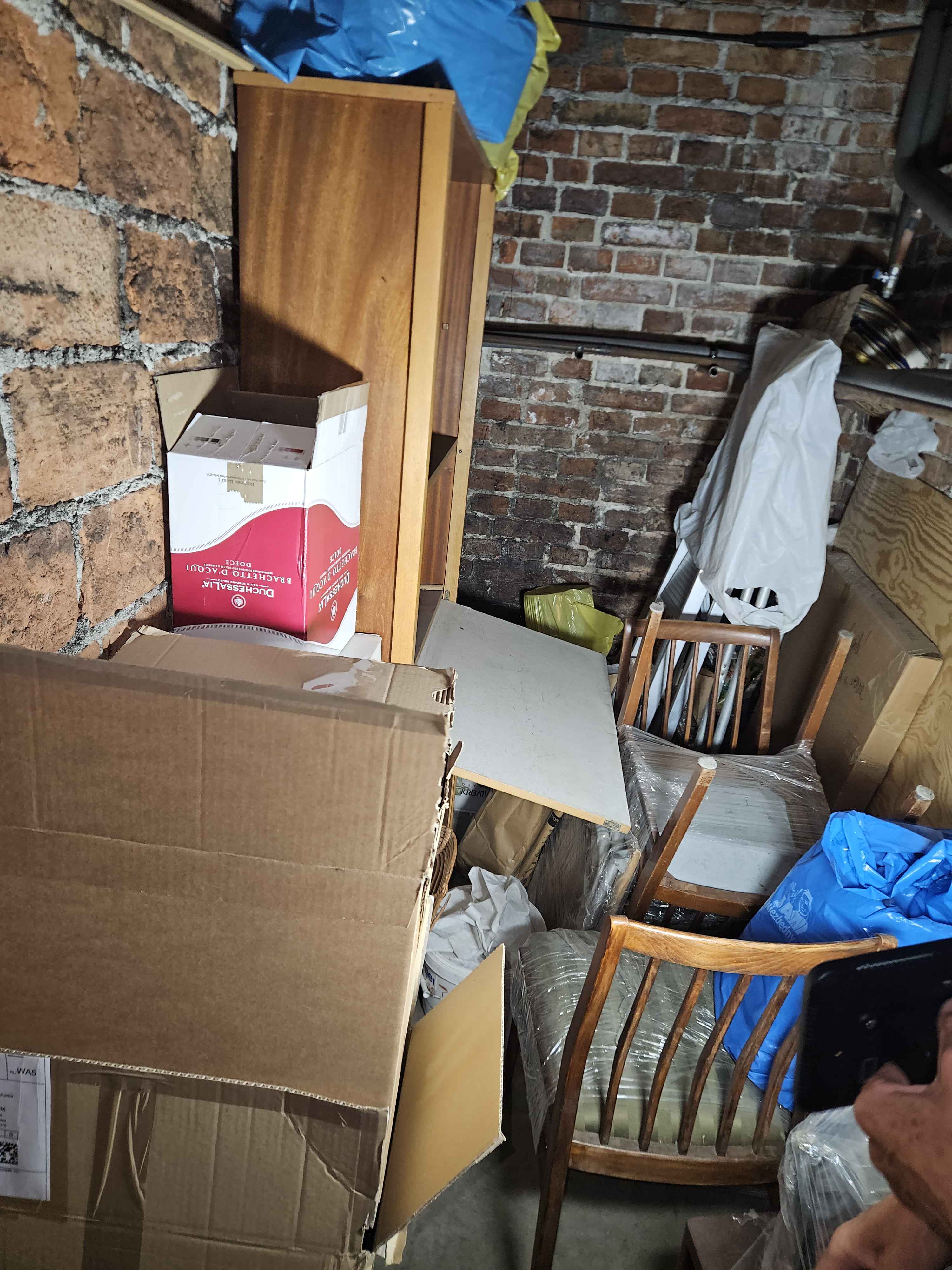 Mieszkanie po remoncie przed sprzątaniem